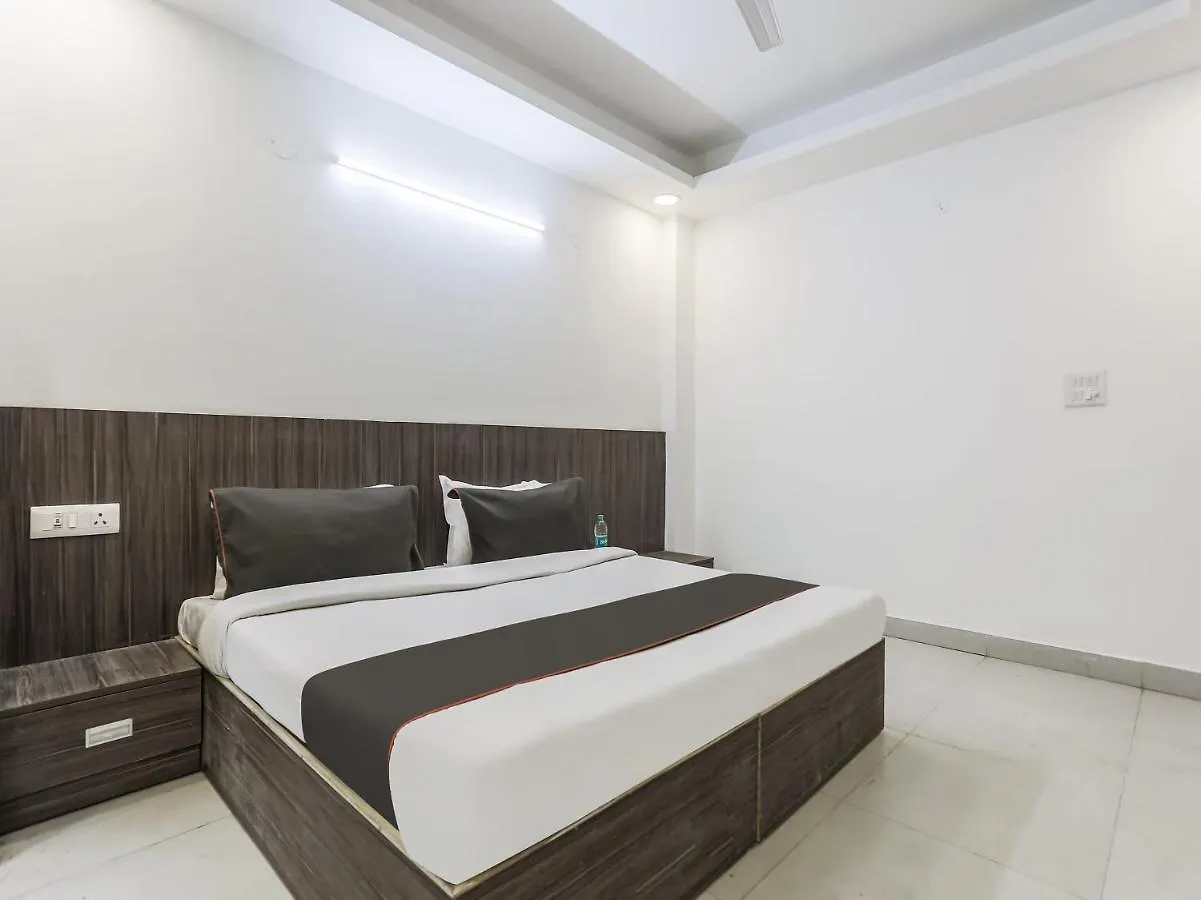 Capital O 85585 The Arjun Hotel Gurgaon