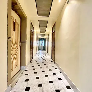 Hotel Shivam ! होटल शिवम హోటల్ శివం ஹோட்டல் சிவம் Foreigner's Choice ! Fully Air-conditioned With Lift & Parking Availability, Near Kashi Vishwanath Temple, And Ganga Ghat, Best In 2