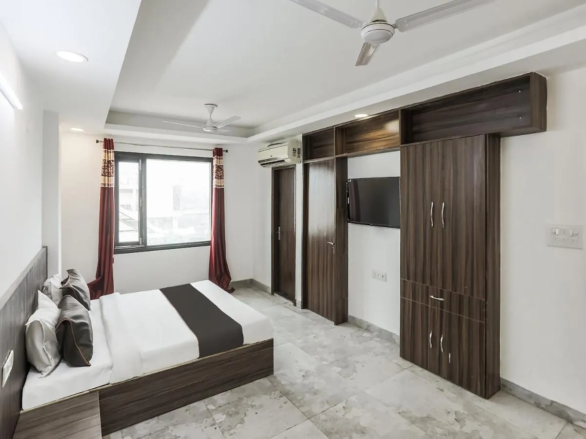 ***  Capital O 85585 The Arjun Hotel Gurgaon India